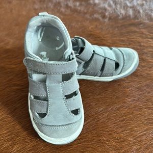 Stride rite hadley 2.0 sneaker sandal